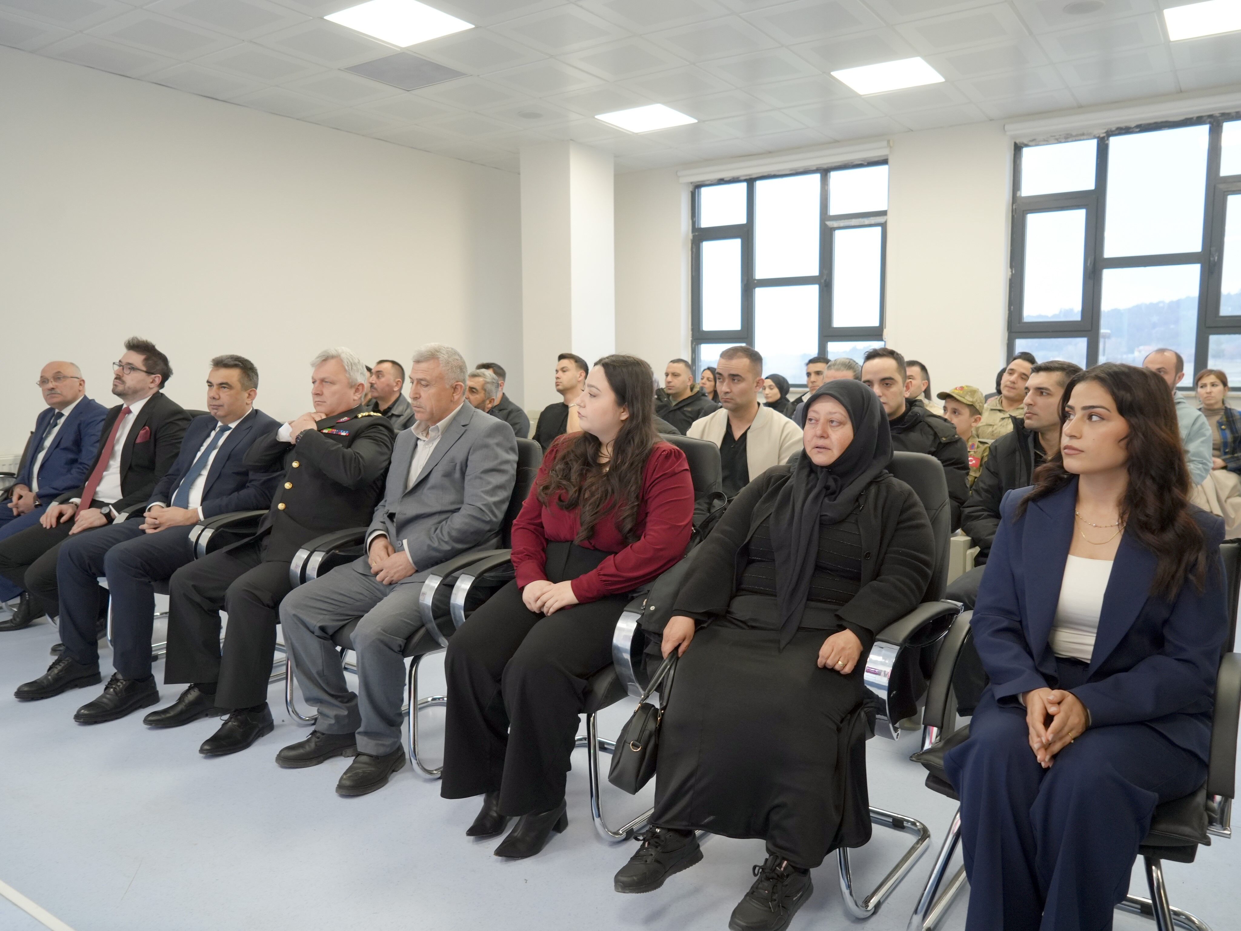 Şehidin Adı Kastamonu'da Köy Okulundaki Kütüphaneye Verildi Ailesi Gözyaşlarına Hakim Olamadı! 24