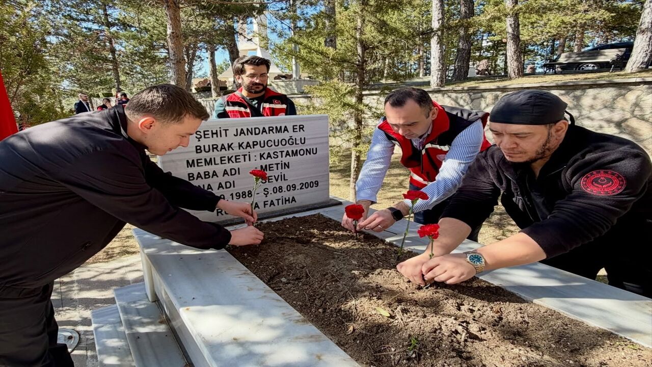 Şehitlik Ziyareti Kastamonu Aile Sosyal (5)