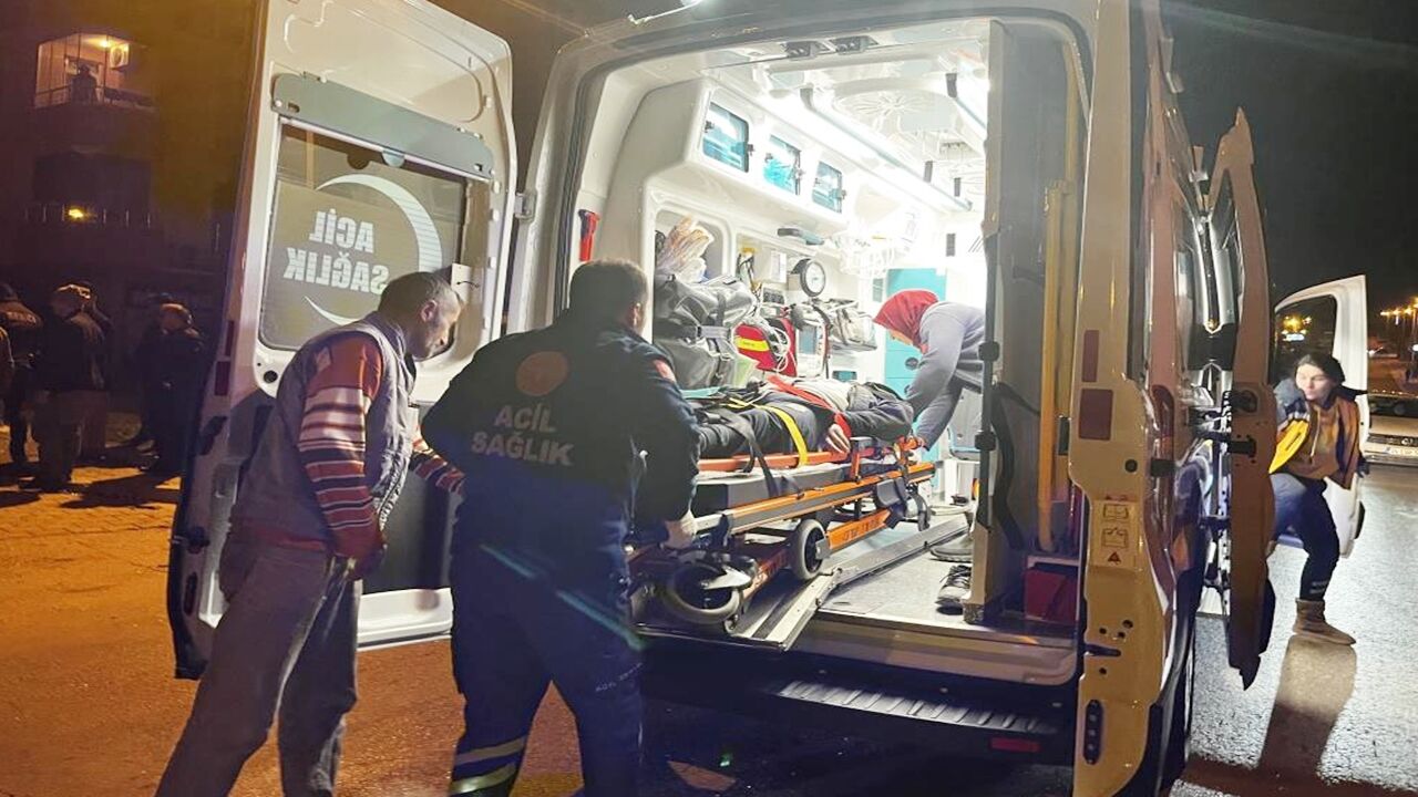 Sinop Gerçe Feci Kaza 5 Yaralı (4)