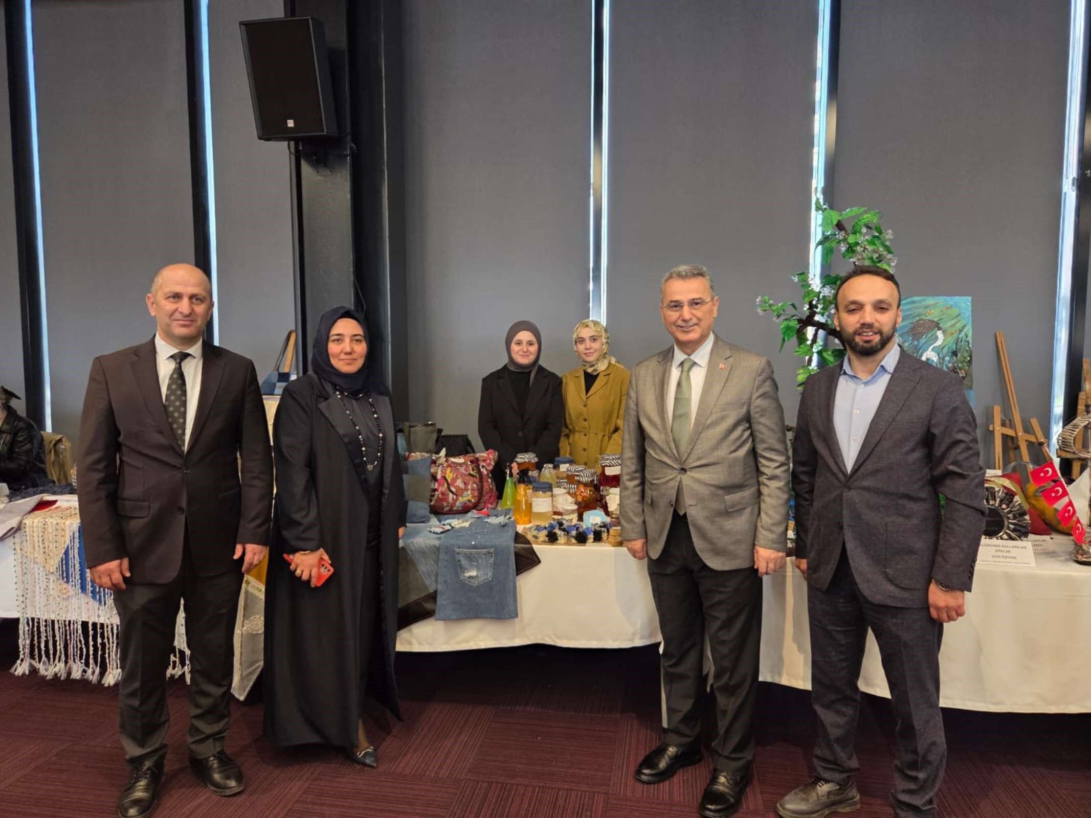 Soğan Kabuğundan Ruj Üretildi1