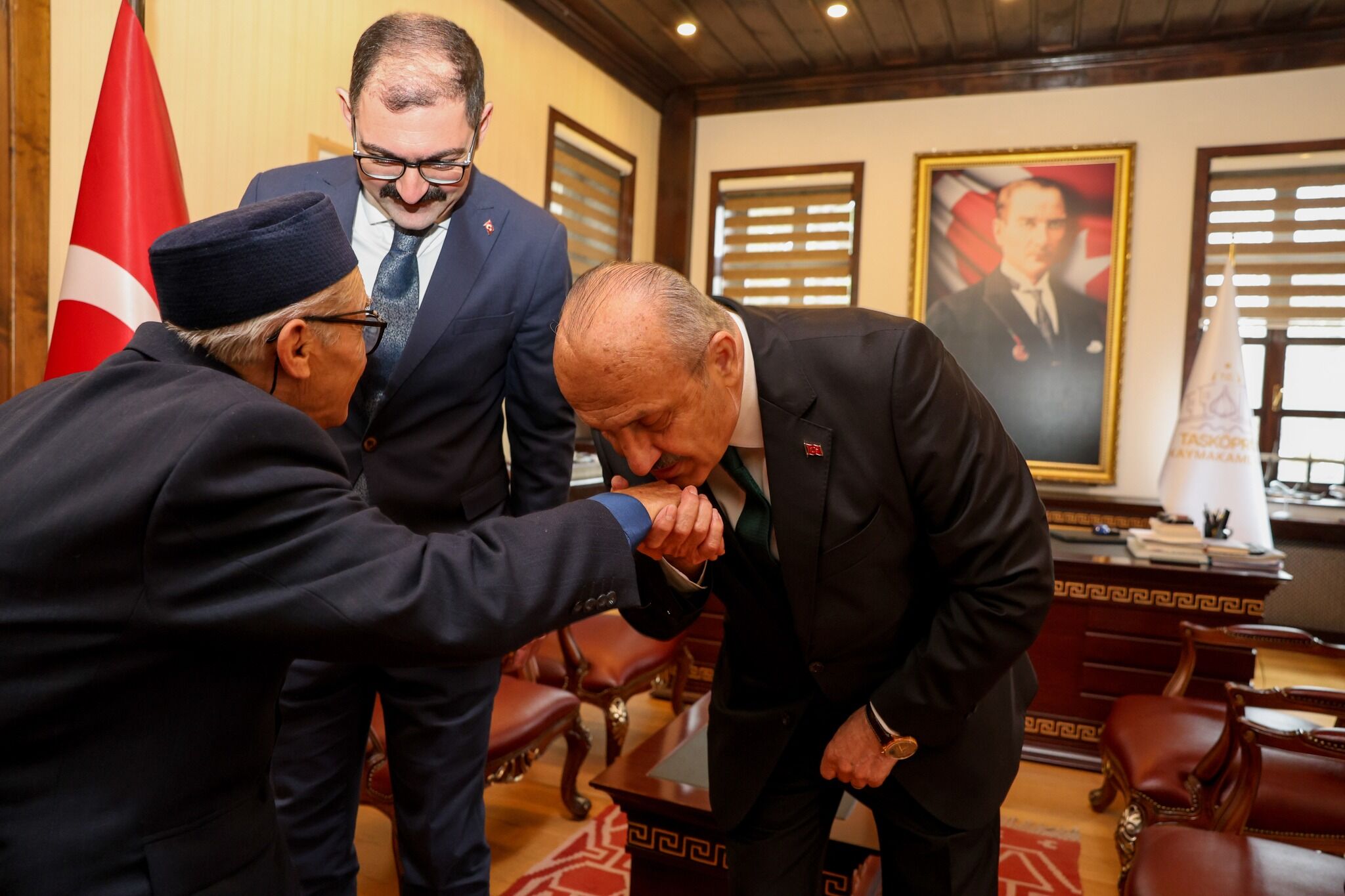 Taşköprü Kaymakamlığı’nda Bayramlaşma Coşkusu