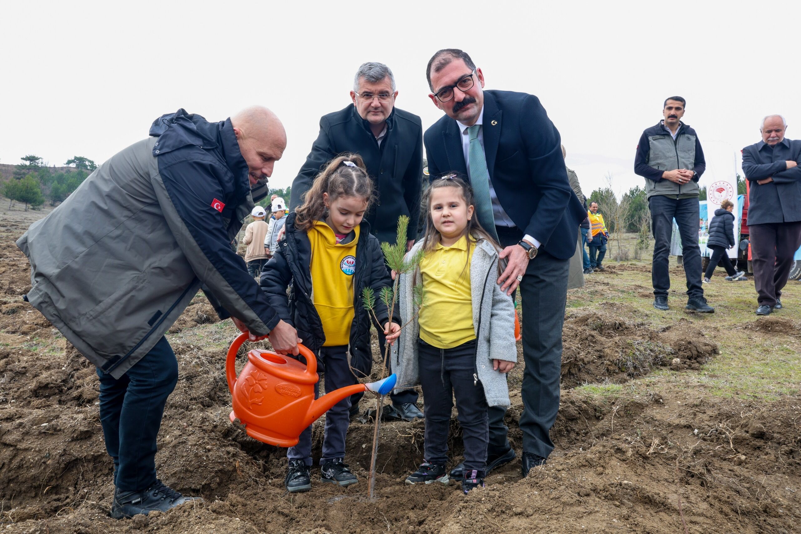 Taşköprü'de Bin 150 Fidan Toprakla Buluştu 14