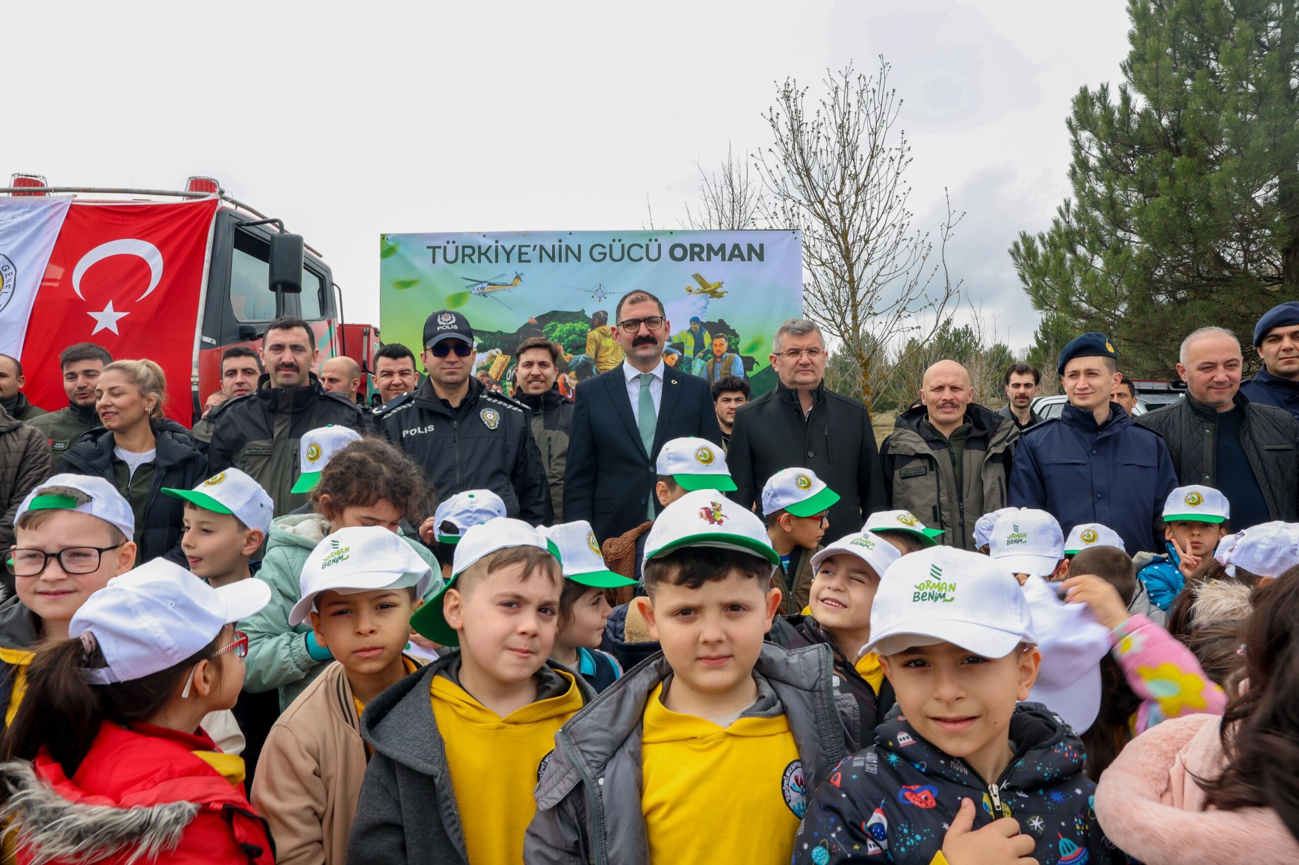 Taşköprü'de Bin 150 Fidan Toprakla Buluştu 16