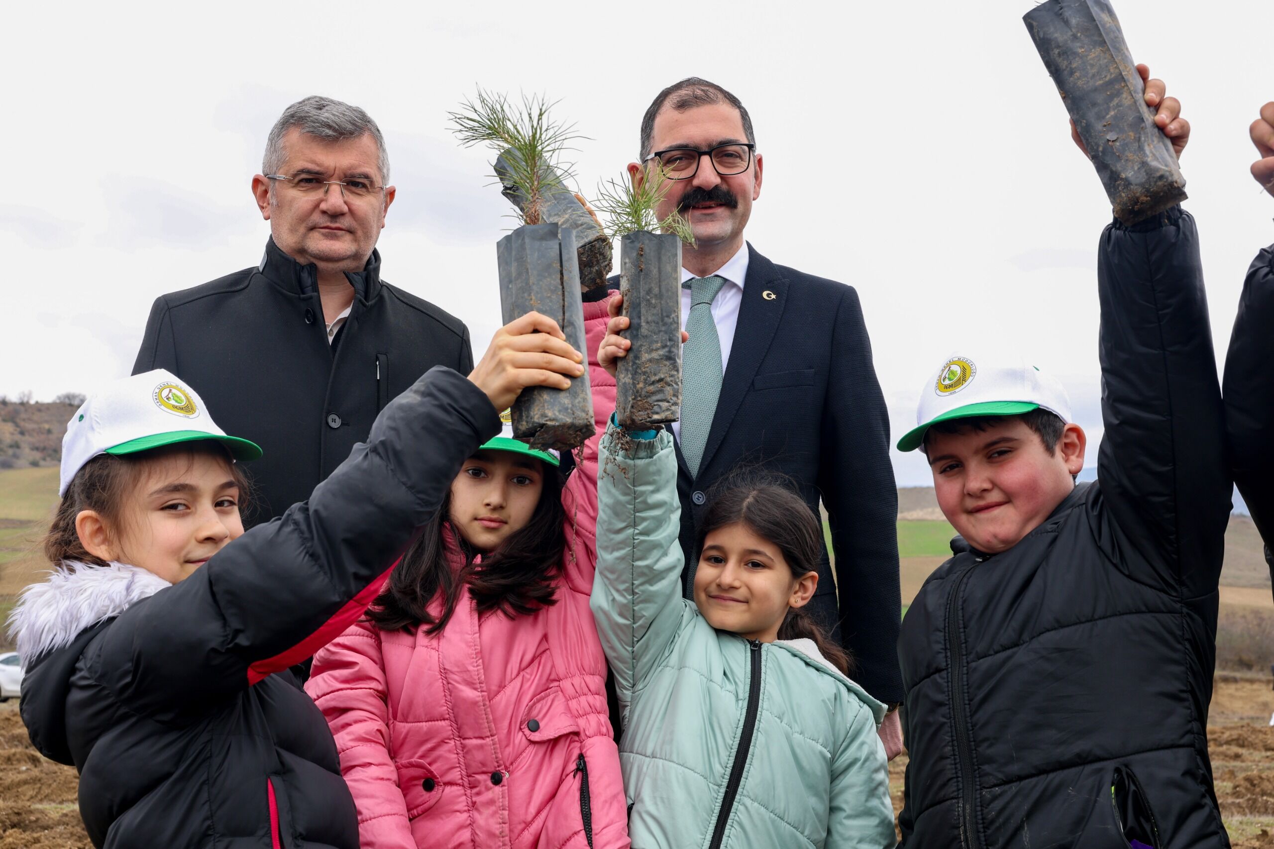 Taşköprü'de Bin 150 Fidan Toprakla Buluştu 18