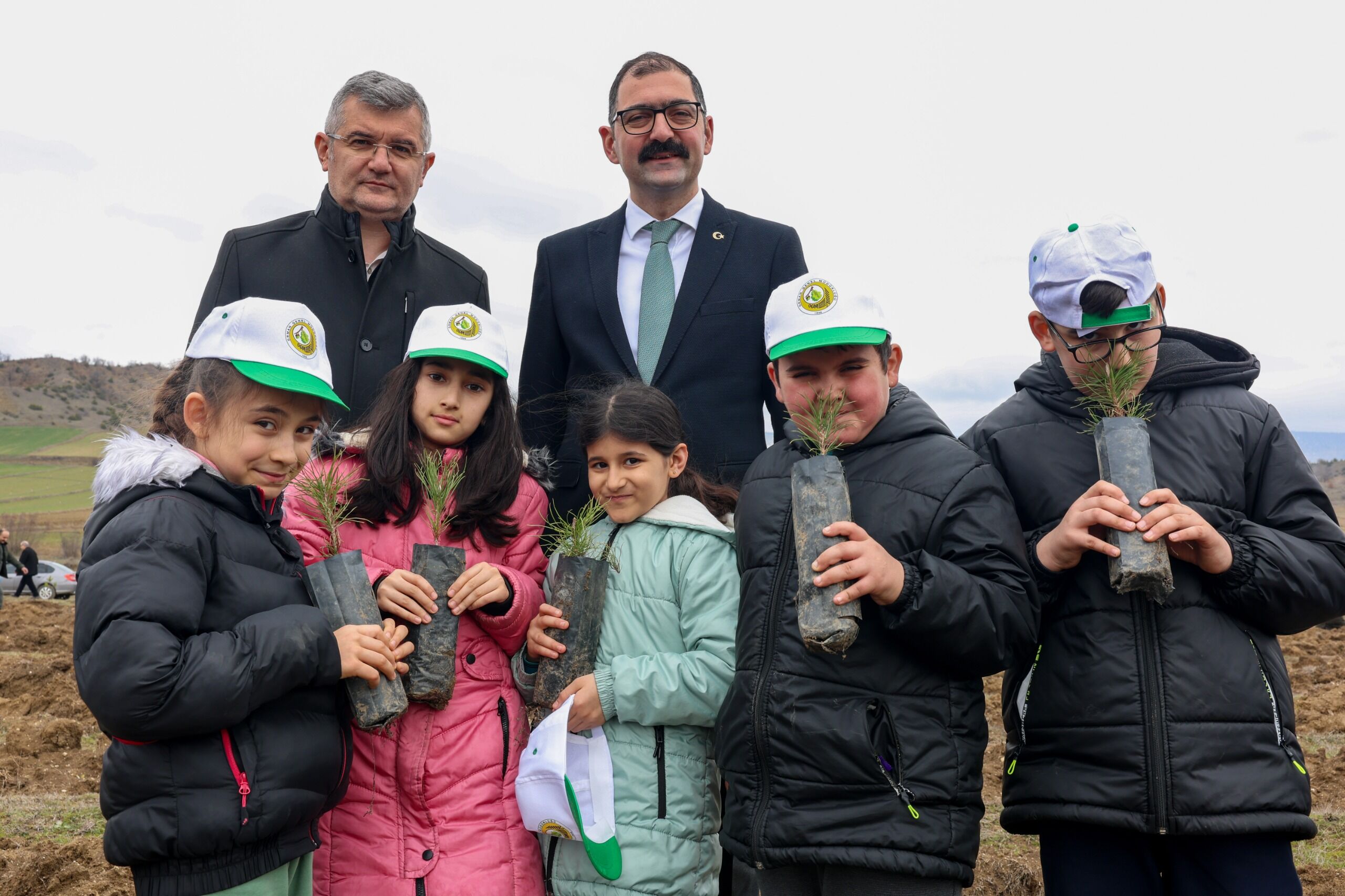 Taşköprü'de Bin 150 Fidan Toprakla Buluştu 23