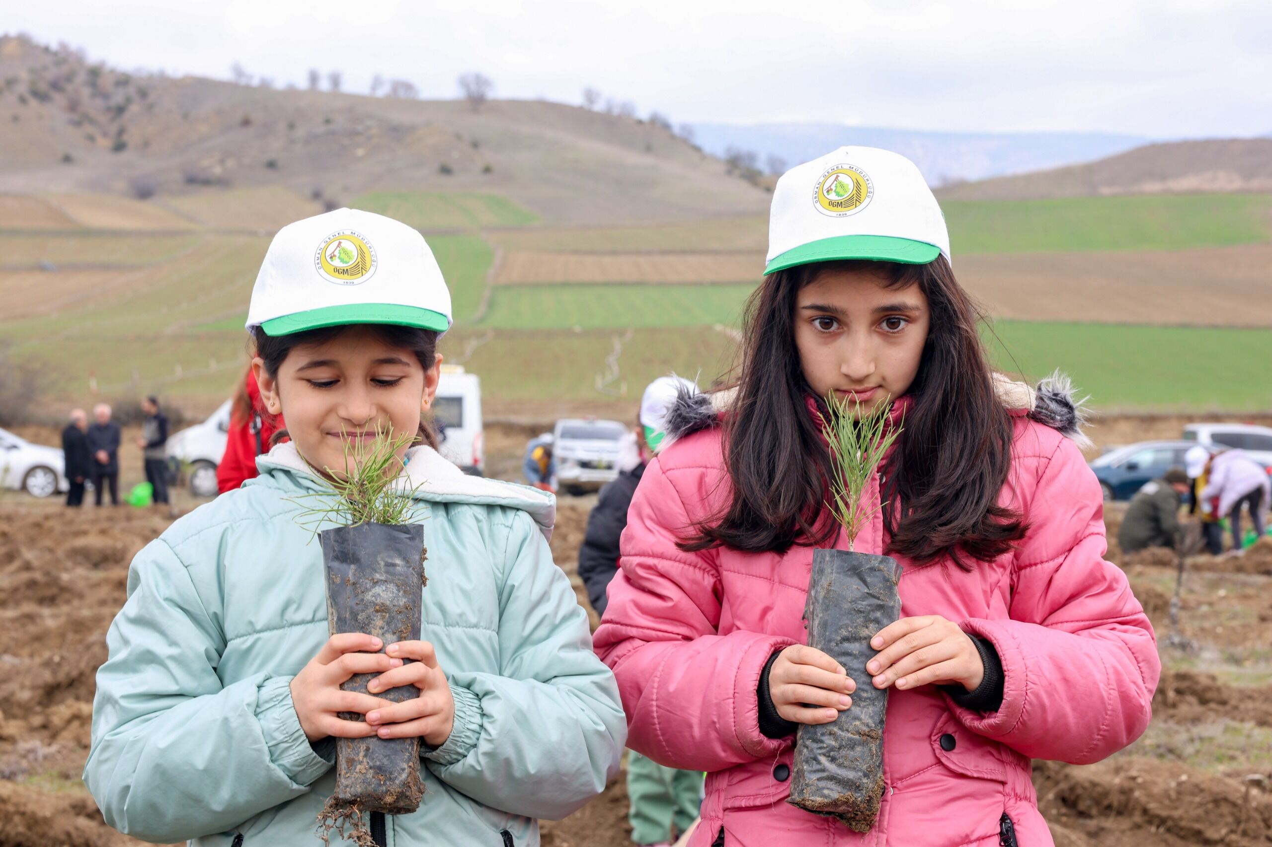 Taşköprü'de Bin 150 Fidan Toprakla Buluştu 28