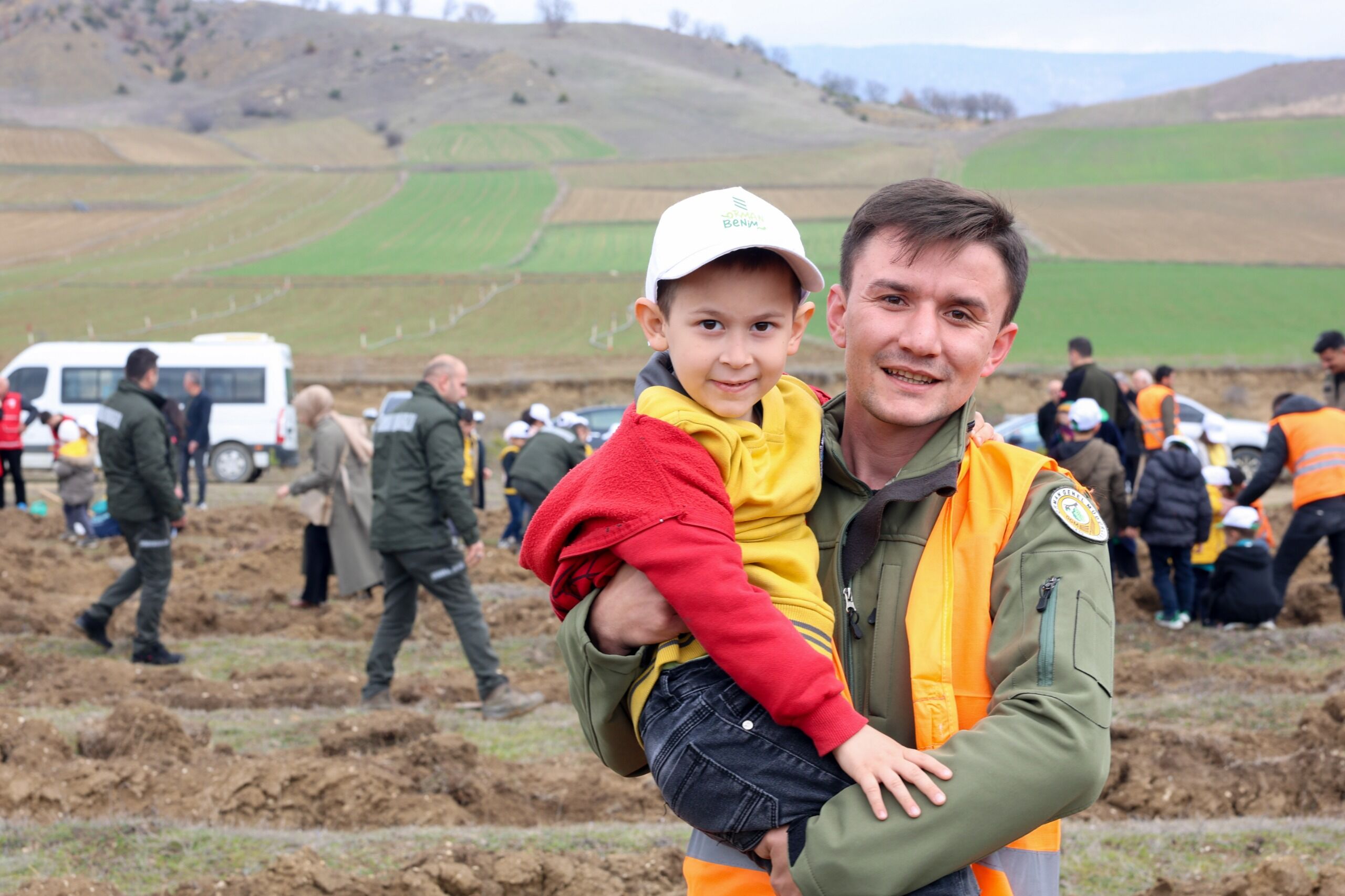 Taşköprü'de Bin 150 Fidan Toprakla Buluştu 36