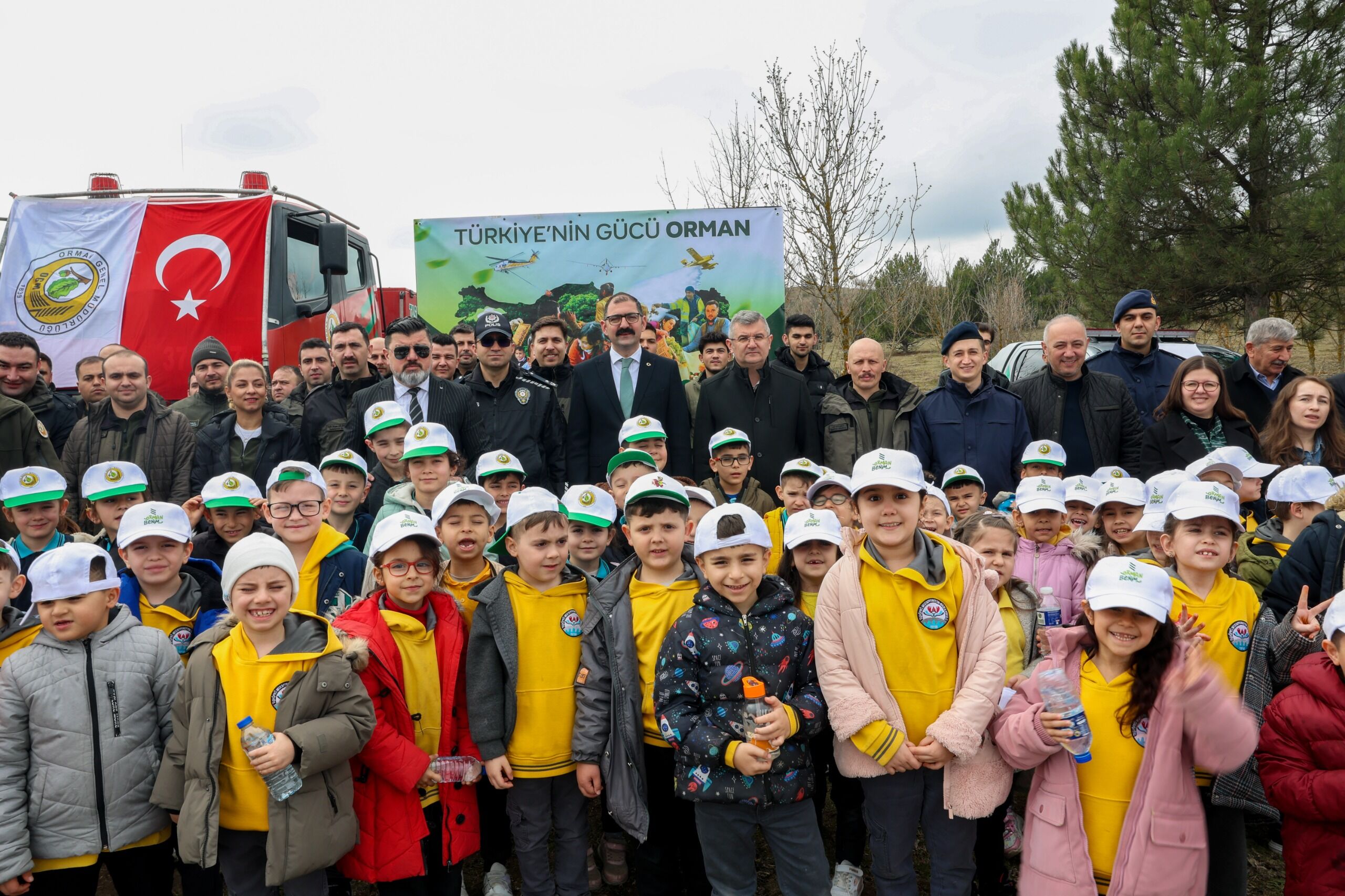 Taşköprü'de Bin 150 Fidan Toprakla Buluştu 5