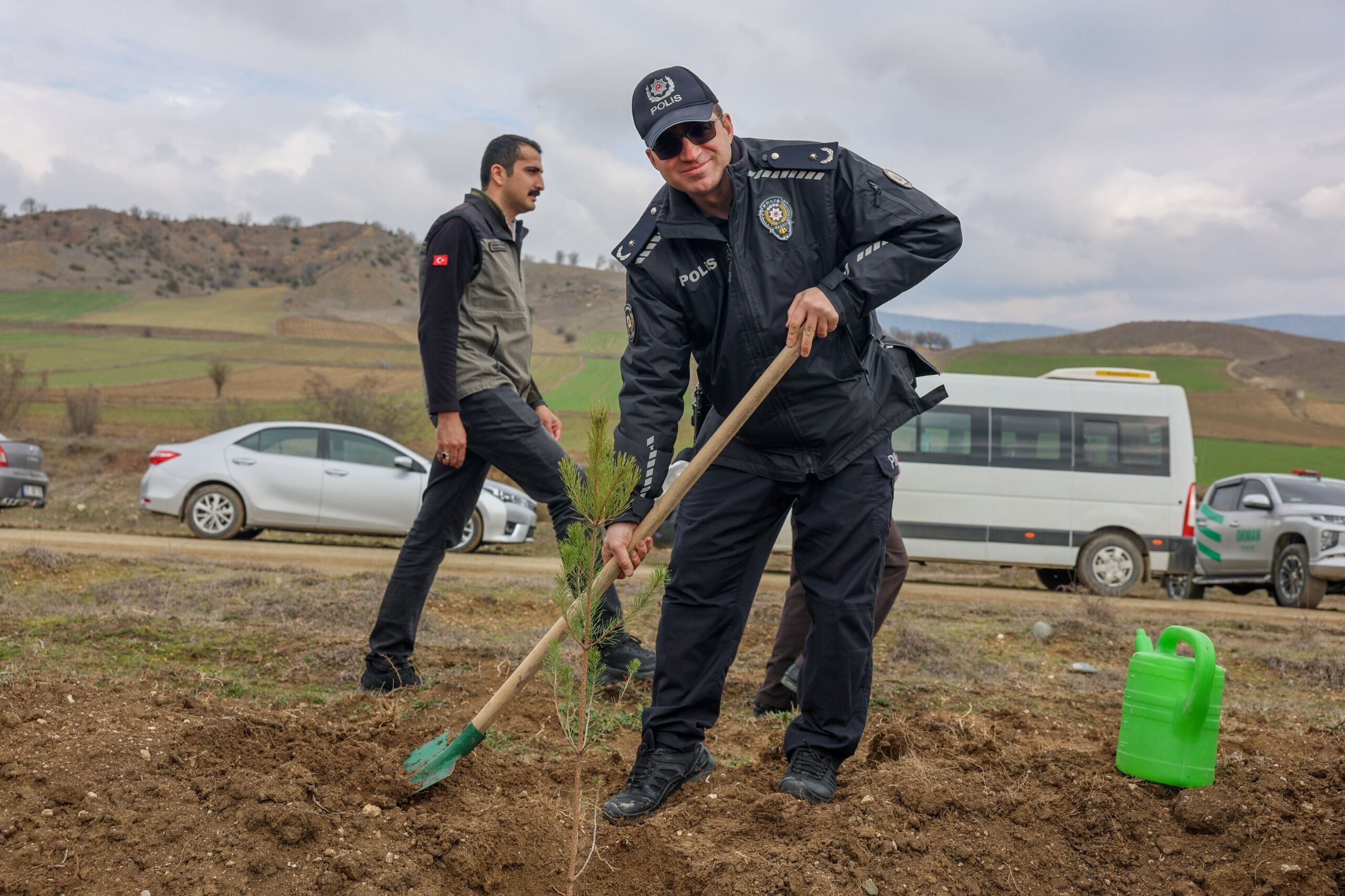 Taşköprü'de Bin 150 Fidan Toprakla Buluştu 88