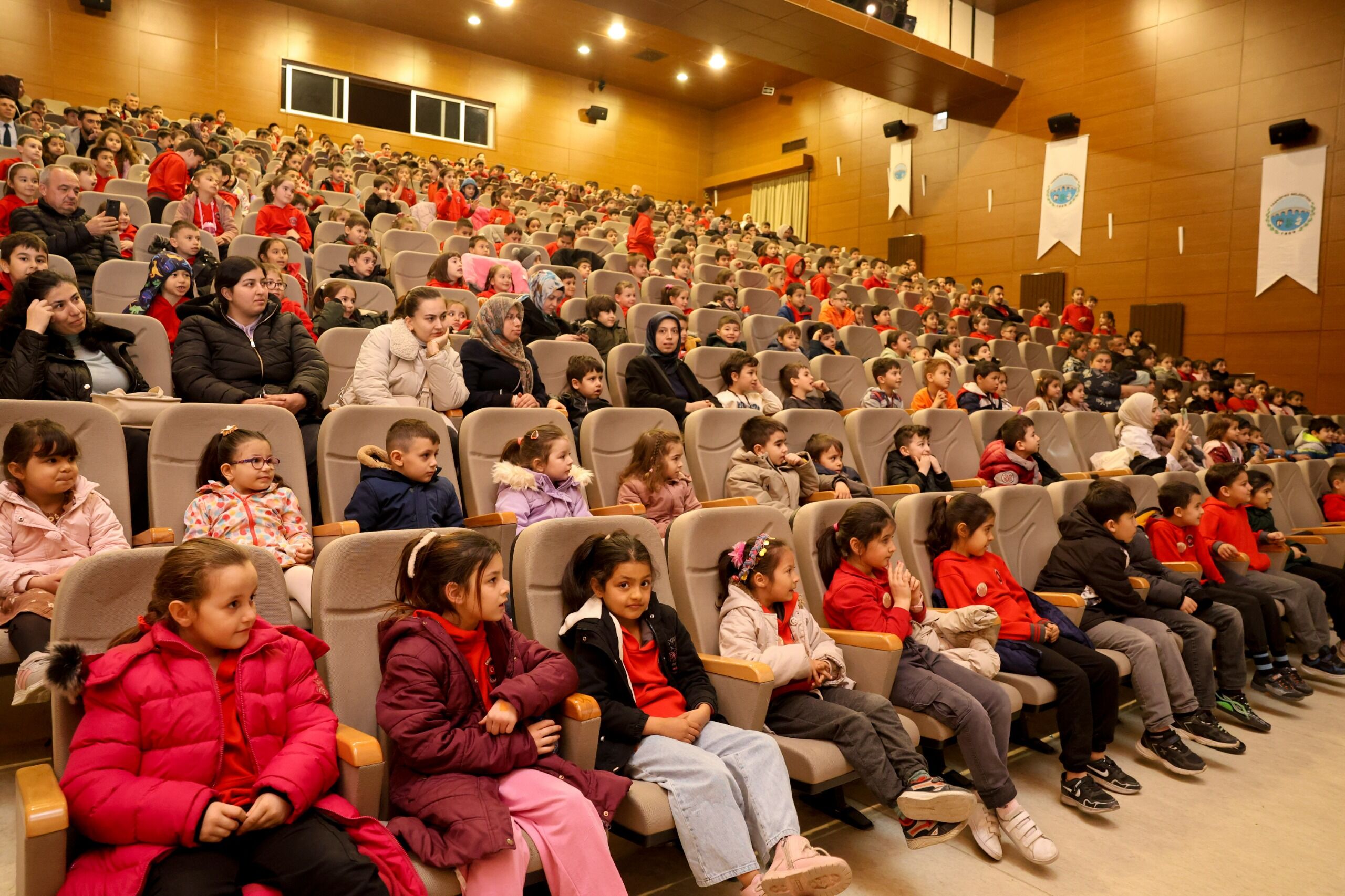 Taşköprü'de Çocuklar Müzikal Gösterisiyle Buluştu 22