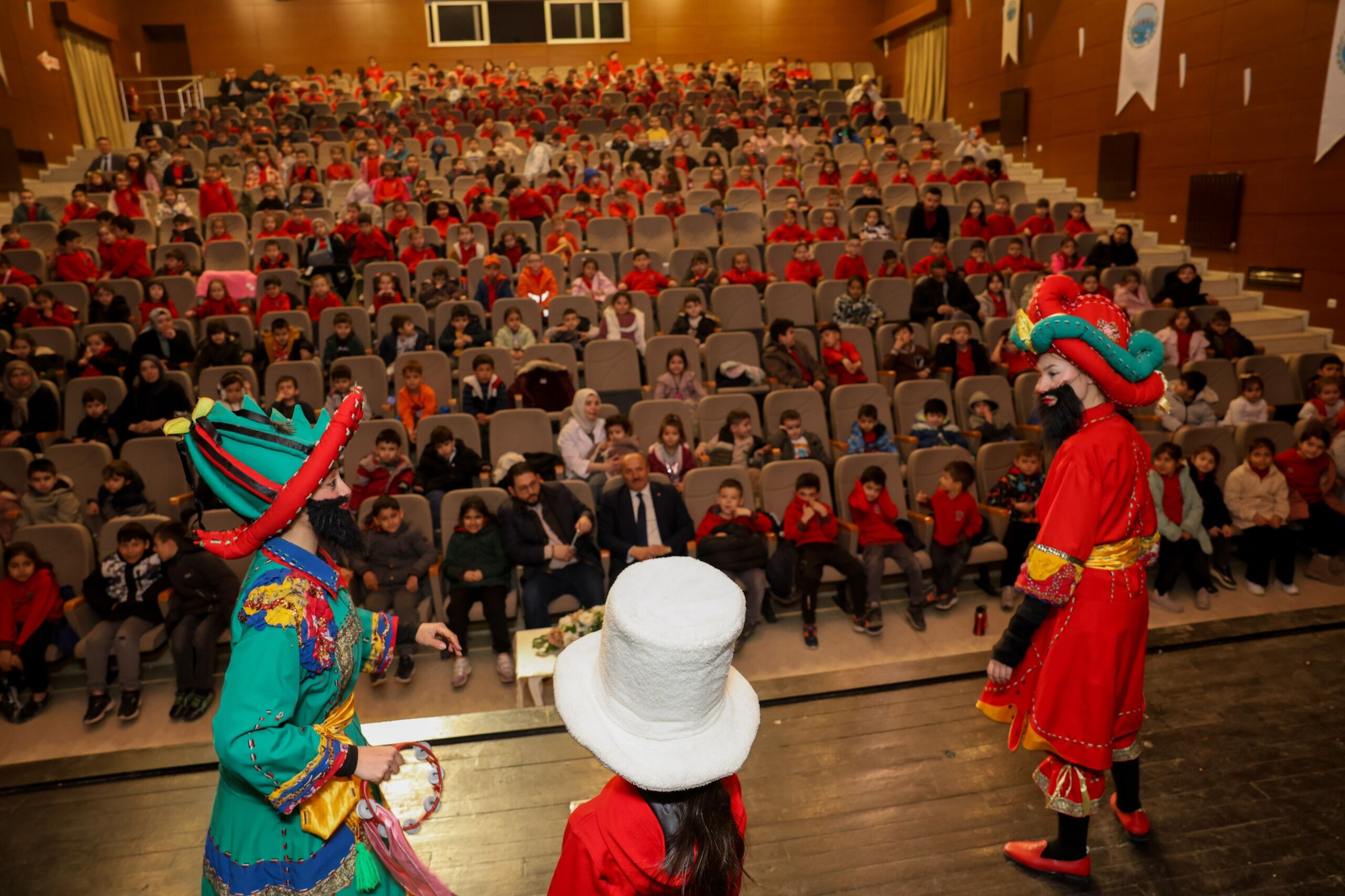 Taşköprü'de Çocuklar Müzikal Gösterisiyle Buluştu 56