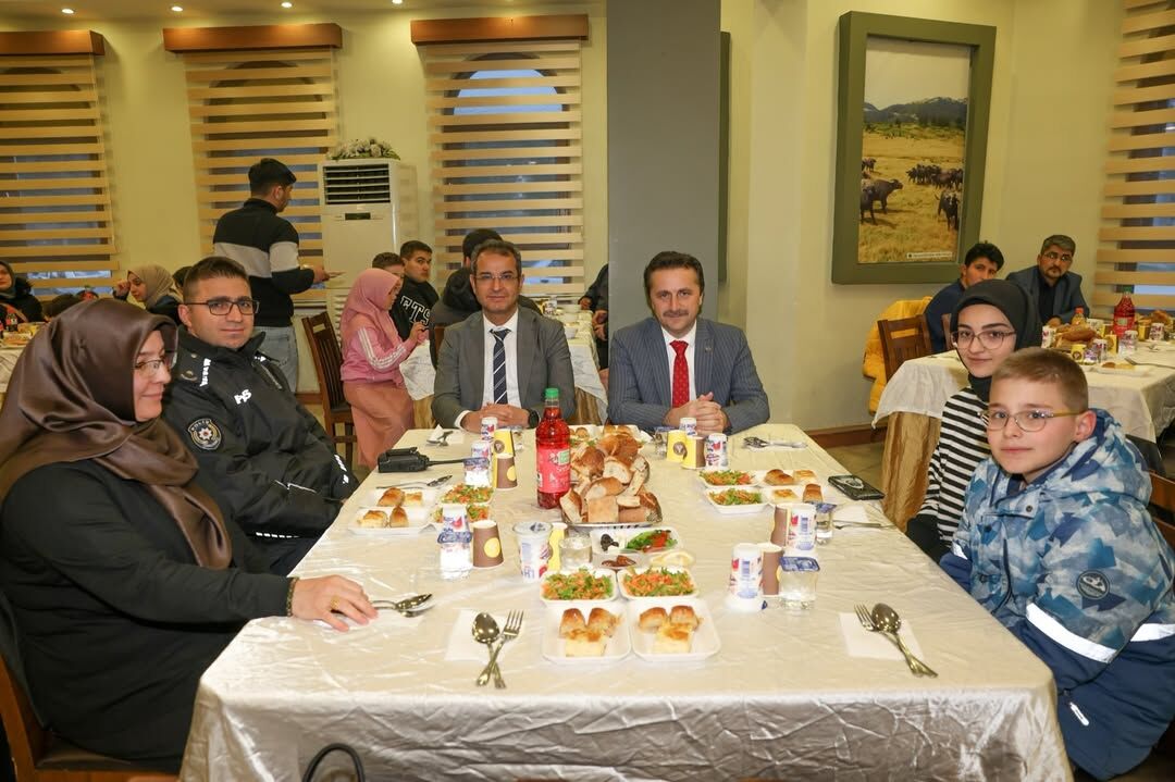 Taşköprü'de Çocuklar Ve Aileleriyle Iftarda Buluştular 22