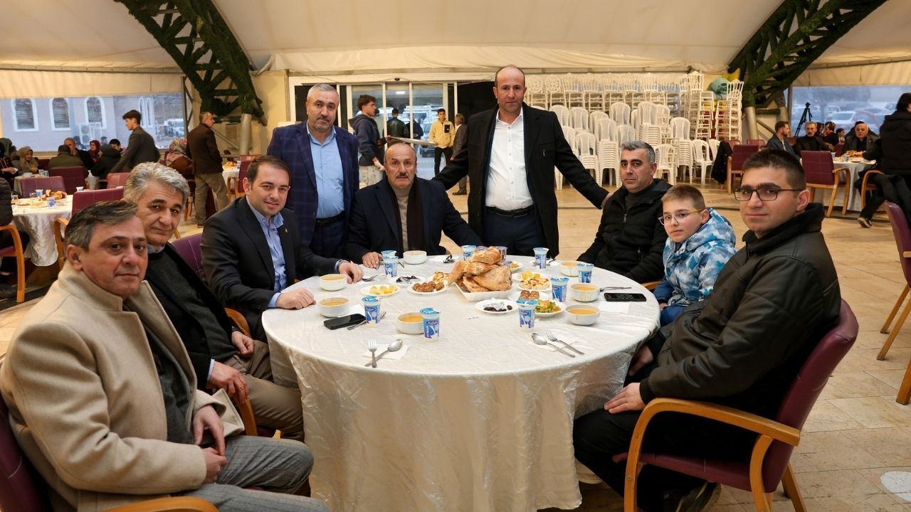 Taşköprü’de Gönül Sofrası Kuruldu Ramazan’da Anlamlı Buluşma (5)