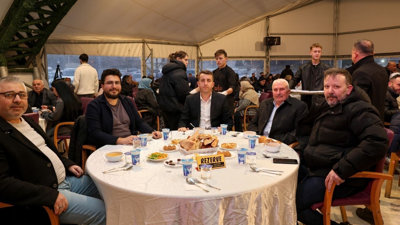 Taşköprü’de Gönül Sofrası Kuruldu Ramazan’da Anlamlı Buluşma (6)