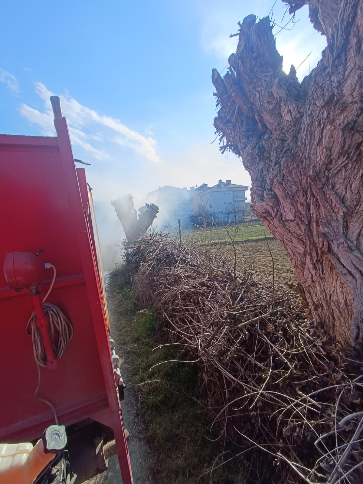 Taşköprü'de Yine Yangın İtfaiye Ekipleri Müdahale Etti 12