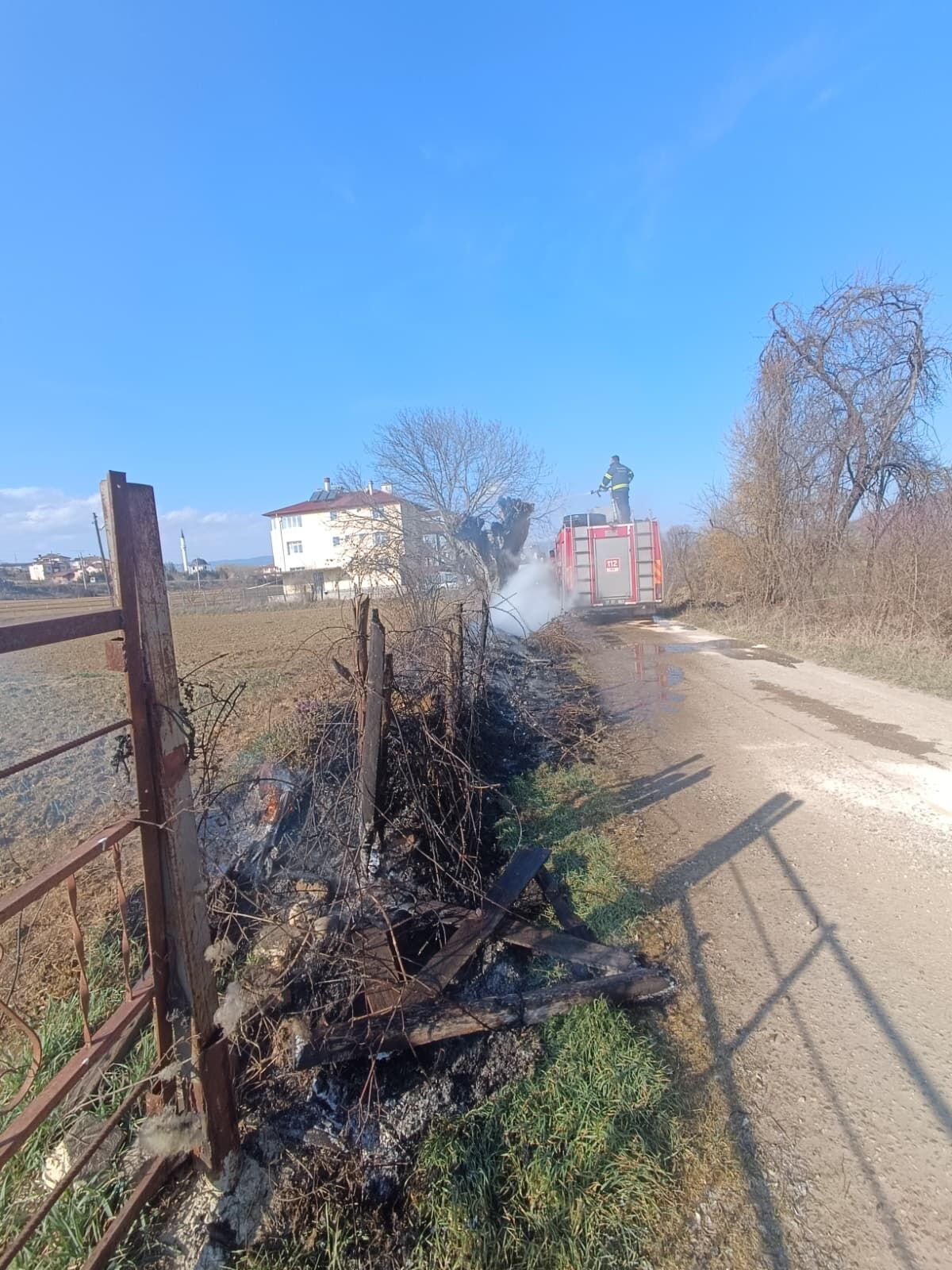 Taşköprü'de Yine Yangın İtfaiye Ekipleri Müdahale Etti 22