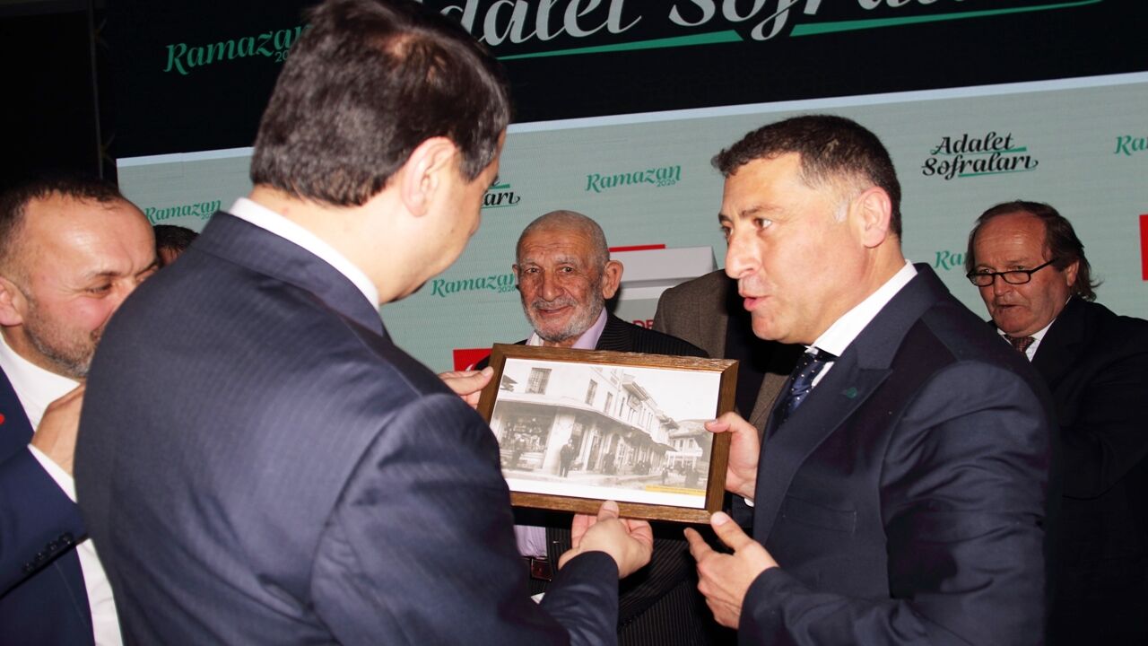 Tugay Civelekoğlu Saadet Arıkan (1)