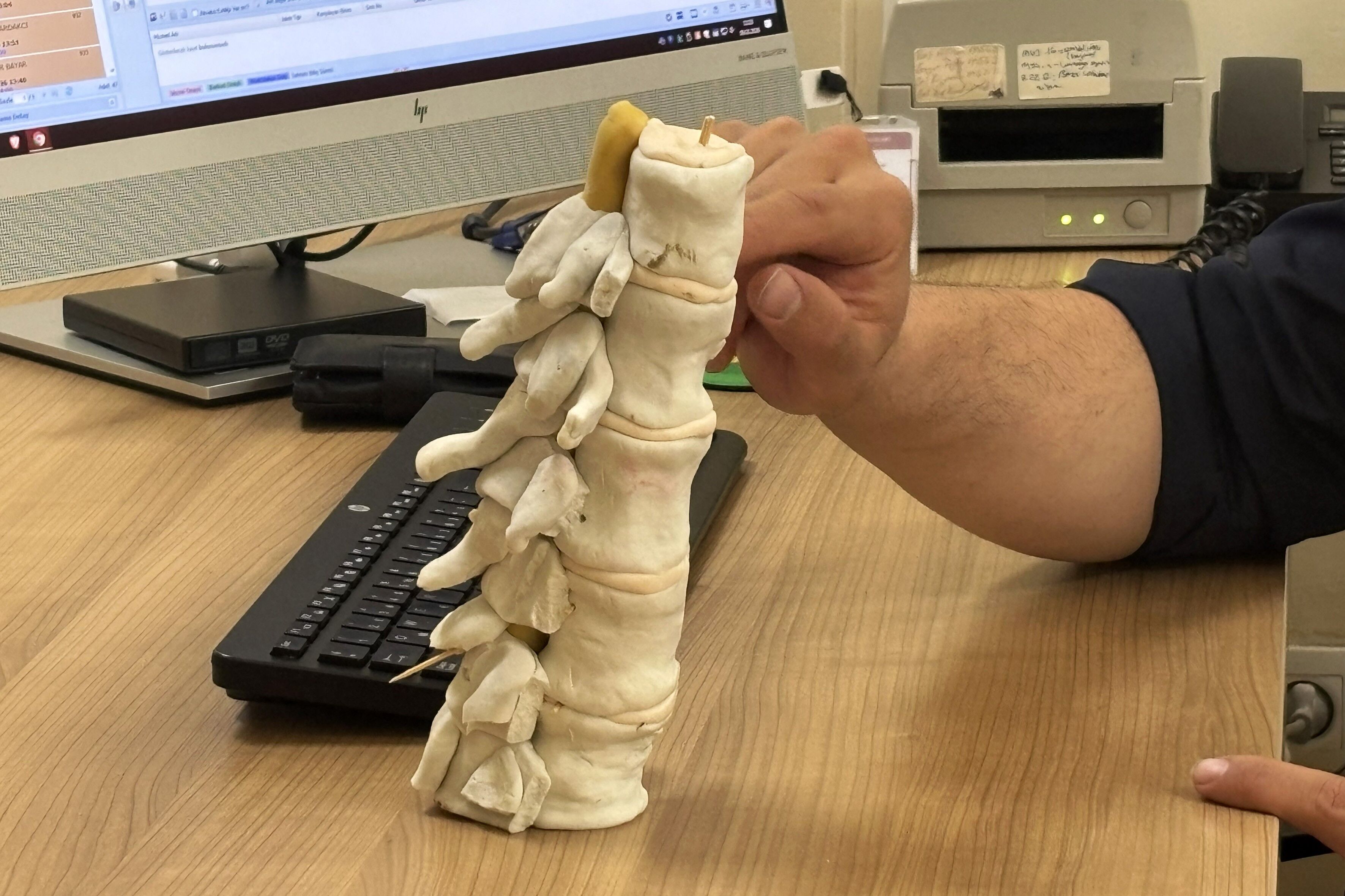 Uzman Uyardı Bu Meslekler Bel Fıtığı Riskini Katlıyor