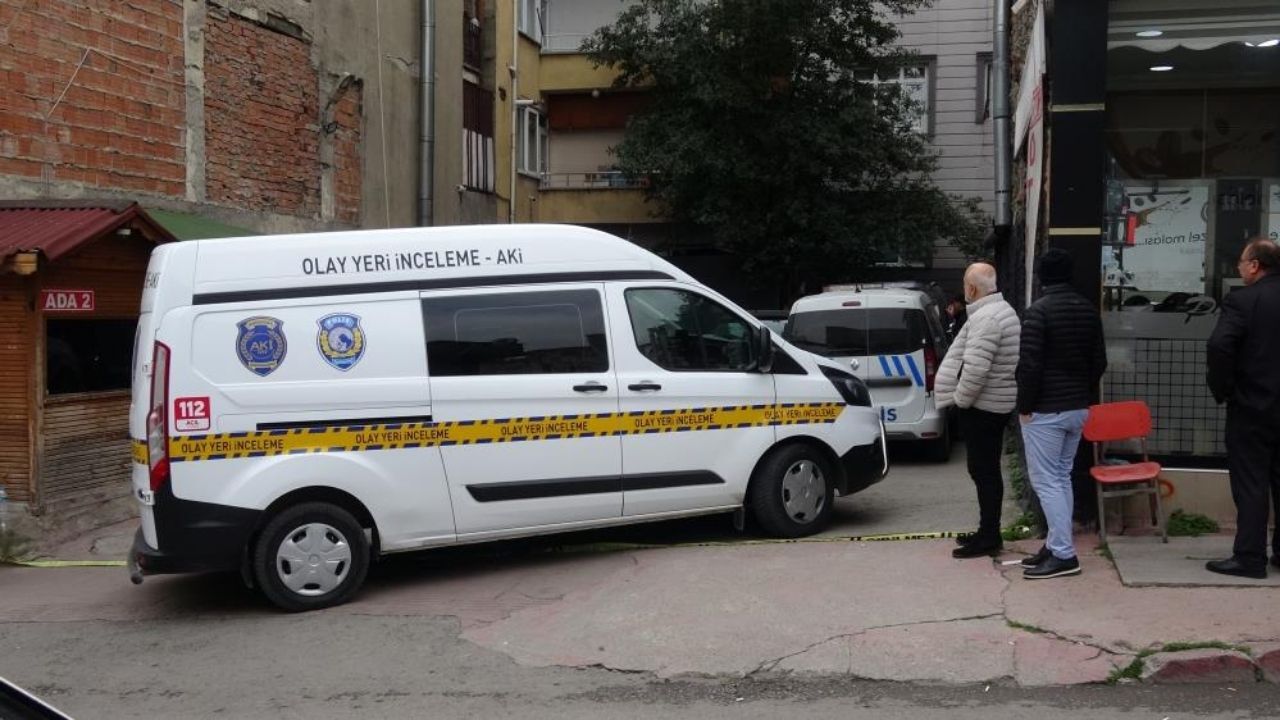 Yrp İl Başkanı’nın Kardeşinden Acı Haber Otoparkta Ölü Bulundu (1)