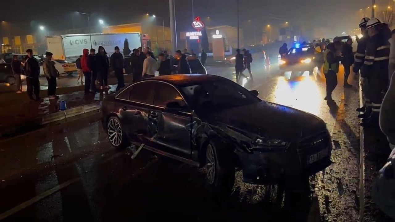 Zincirleme Kaza 4 Aracın Karıştığı Kazada 2 Kişi Yaralandı (2)