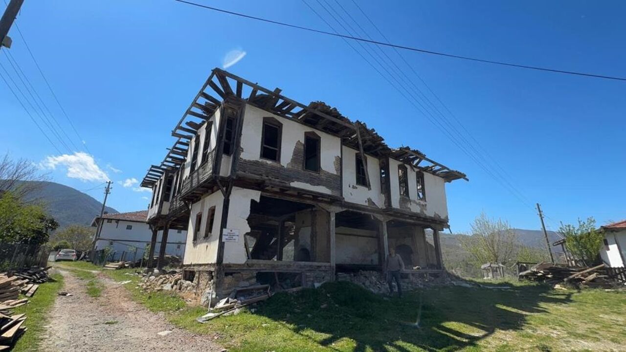 250 Yıllık Olan Tescilli Hüseyin Bey Konağı (6)