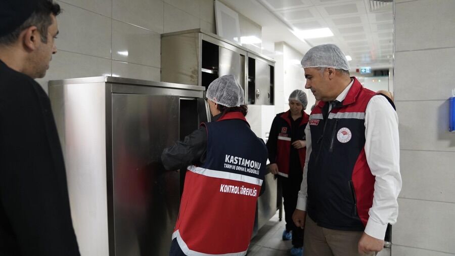 81 Ilde Denetim Kastamonu'da Hastane Mutfağı Yerinde Incelendi! 888888888888888888888888888