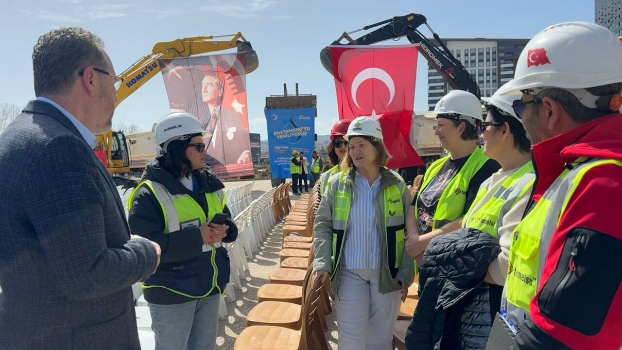 Ak Parti De Chp Li Belediyeye Destek (2)