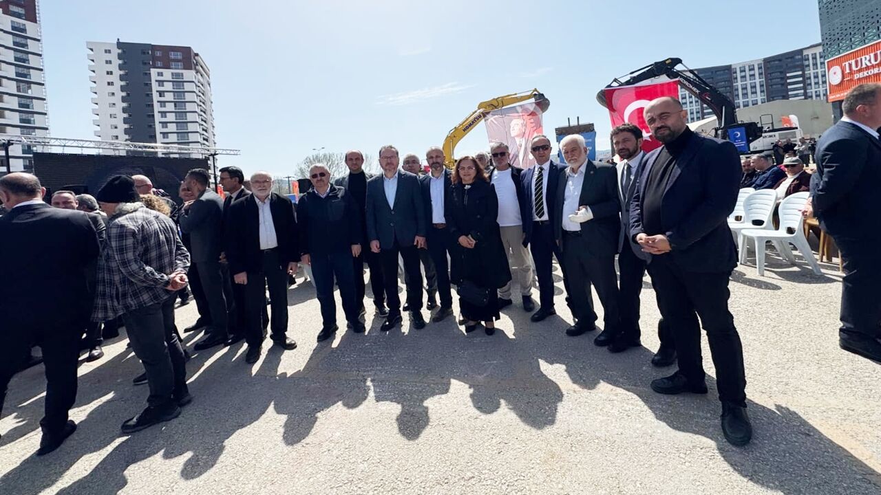 Ak Parti De Chp Li Belediyeye Destek (4)