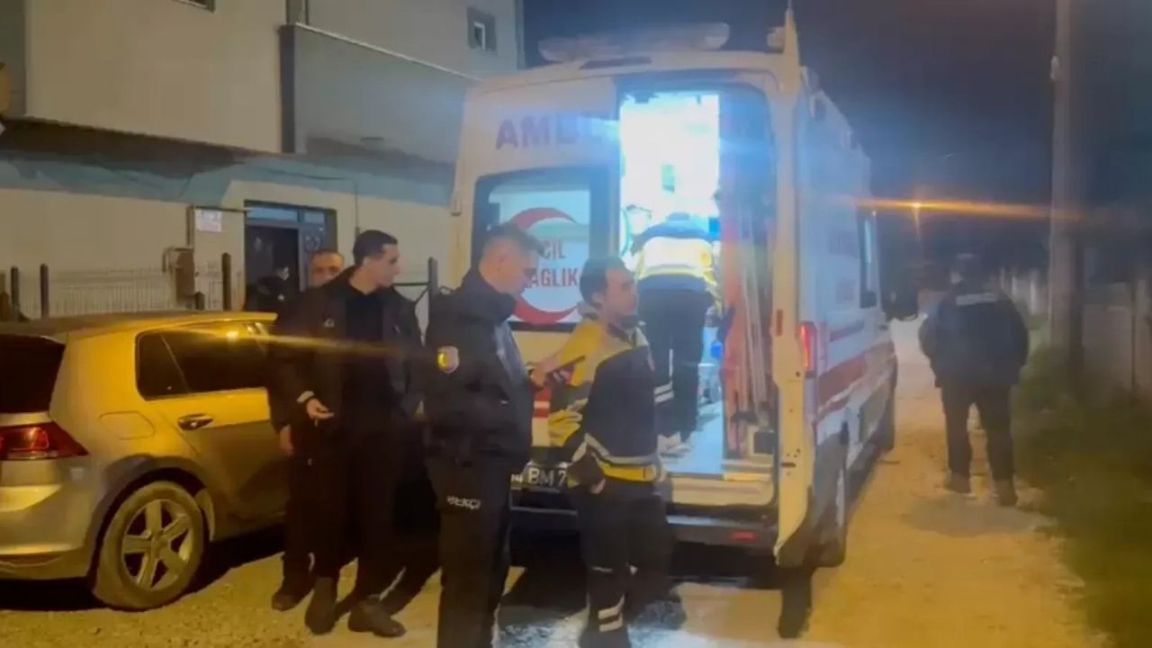 Alacak Verecek Kavgası Kana Bulandı Arkadaşını Bıçakladı (1)