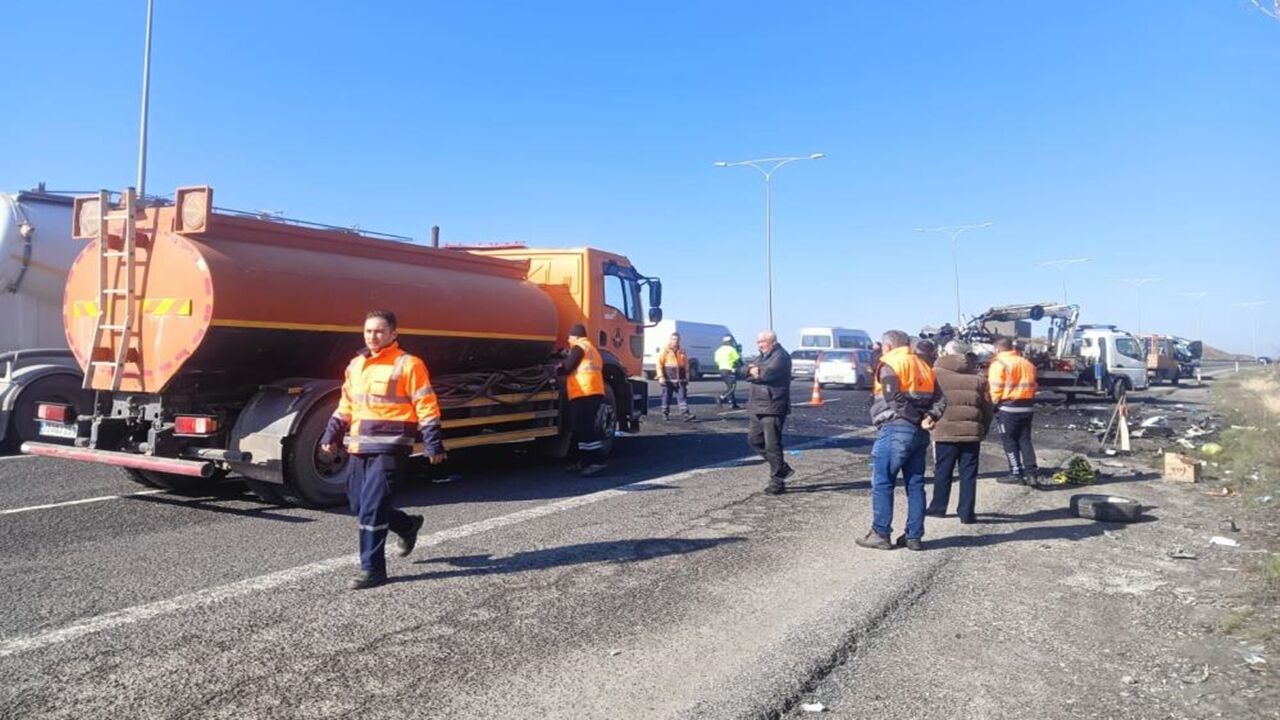 Ankara Feci Kaza 5 Ölü (3)