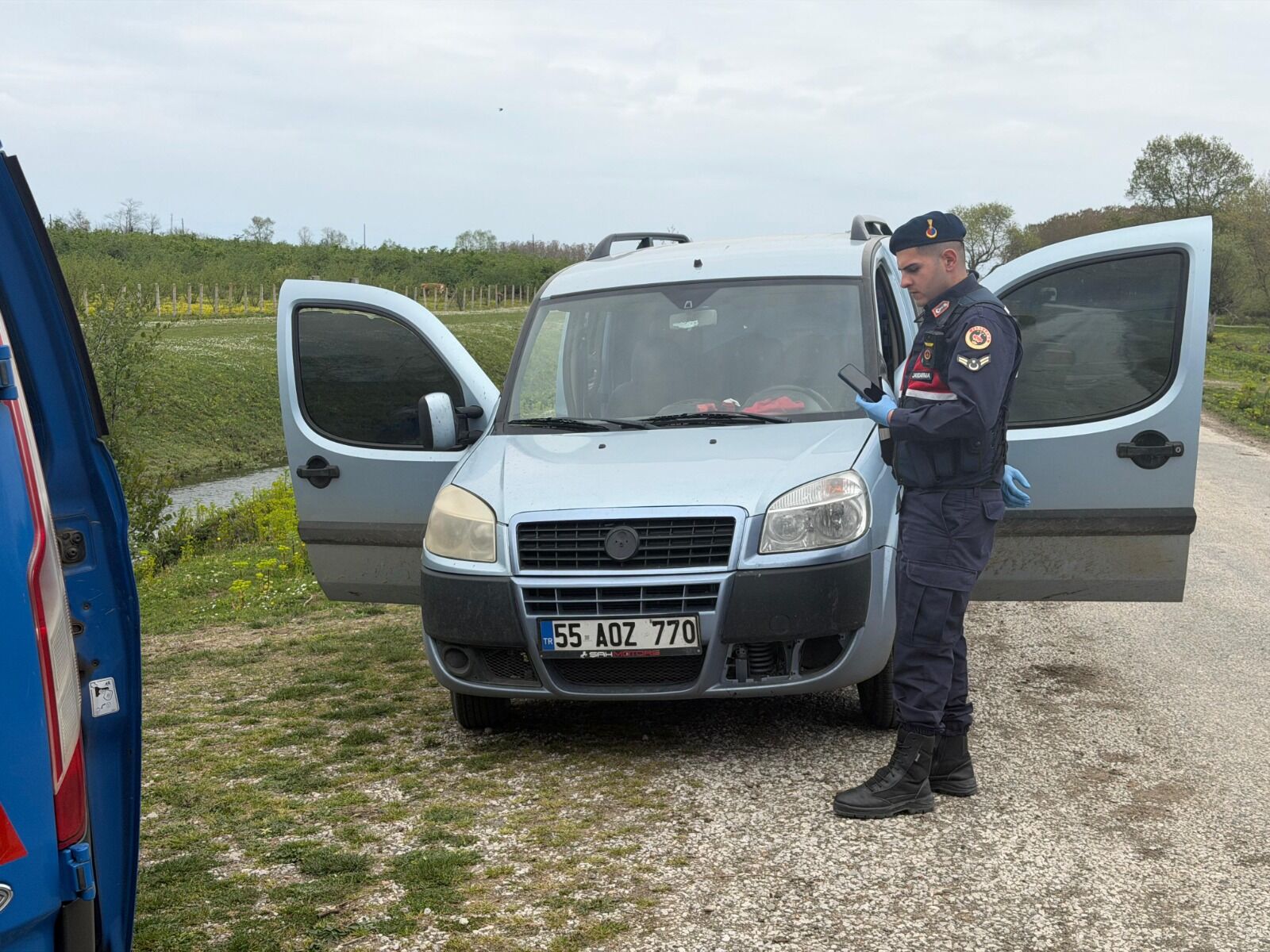 Aracında Silahla Vurulmuş Halde Bulunan Genç Adam Hayatını Kaybetti 2