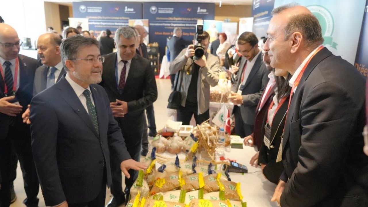 Bakan Yumaklı’dan Kastamonu’da Kritik Mesaj Türkiye Gıda Arzında Sıkıntı Yaşamayacak (3)