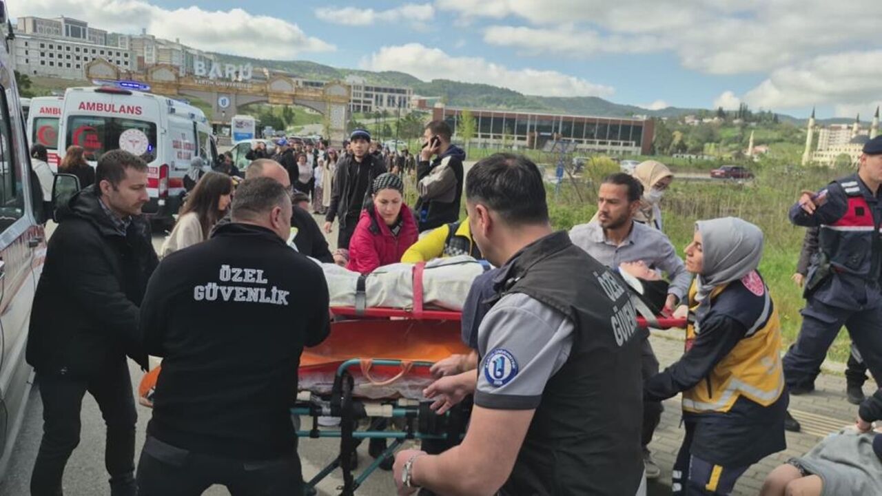 Bartın Üniversite Kaza Yaralı Var (3)