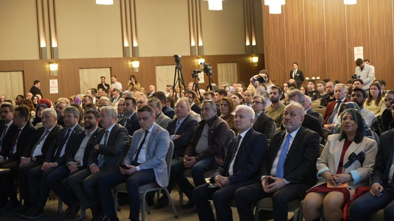 Birol Güven Kastamonu'da Konuştu 'Sinemanın Turizmle Yakından Ilişkisi Var' 48