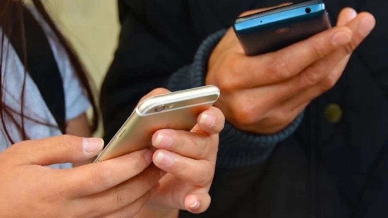 Btk Yeni Tarifeyi Açıkladı Telefon Ücretlerine Zam Geldi