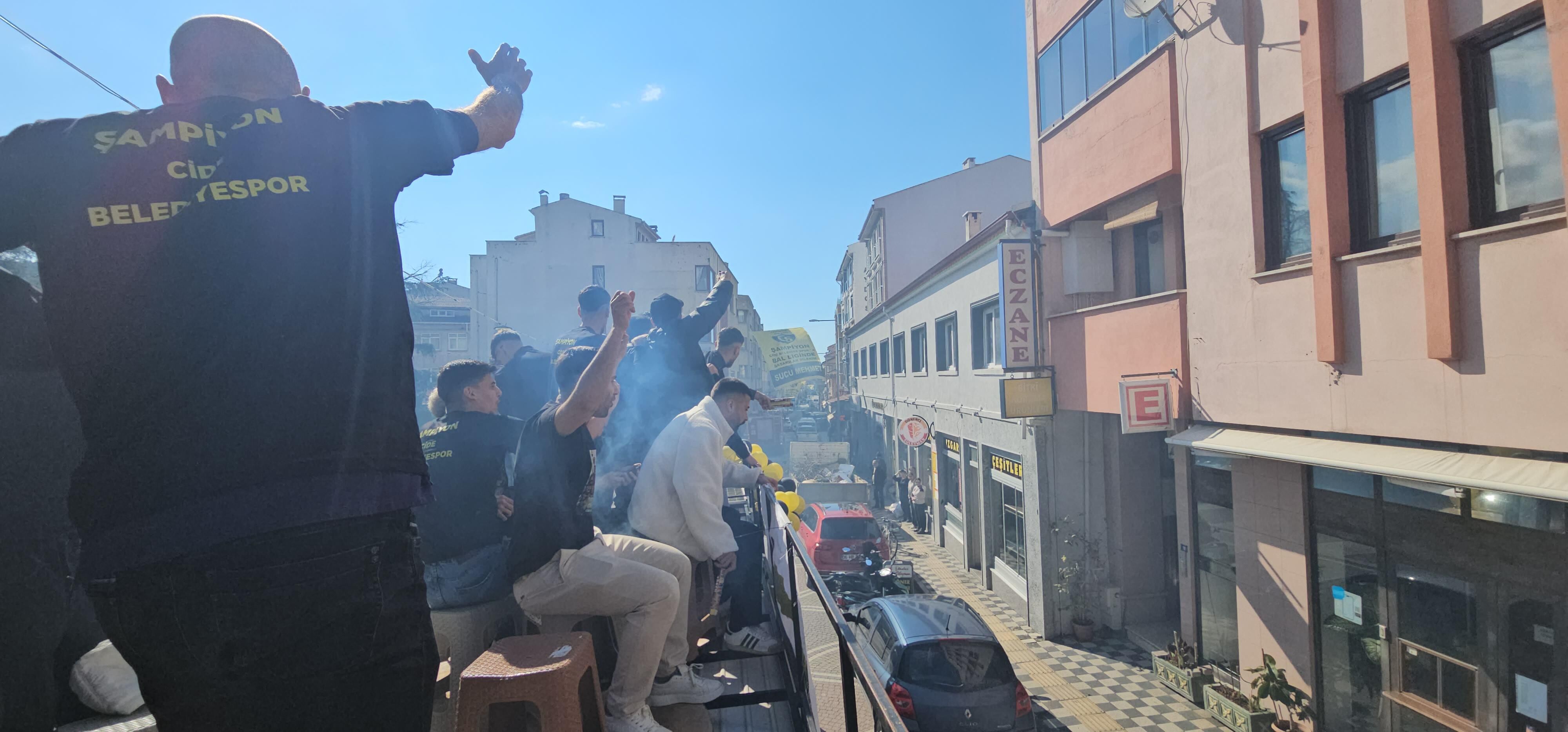 Cide Spor Tarih Yazdı Şampiyonluk Büyük Coşkuyla Kutlandı4