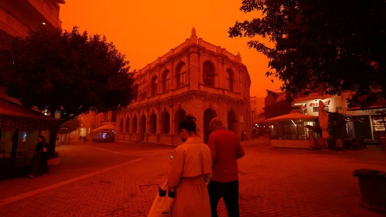 Çöl Tozu Türkiye’yi Vuracak 31 Il Için Sarı Alarm Verildi (1)