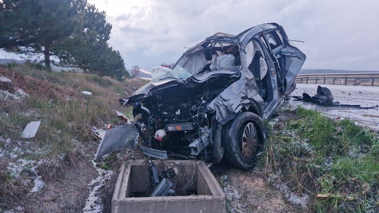 Çorum Feci Kaza Ölü Ve Yaralı (4)