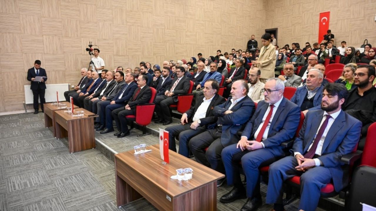 Diyanet İşleri Başkan Yardımcısı Demir Kastamonu’da Gençlere Seslendi (5)