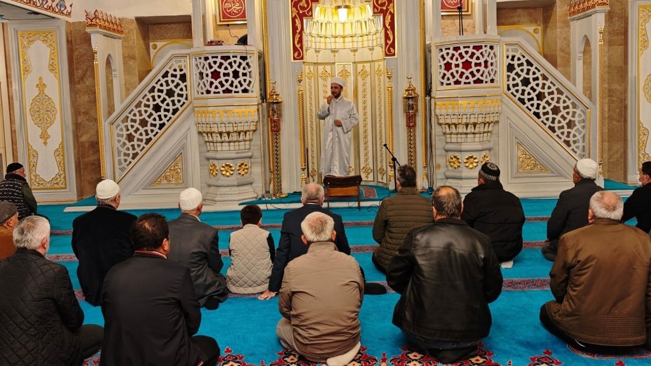 Hanönü’de Hacı Adayları Dualarla Kutsal Topraklara Uğurlandı (2)