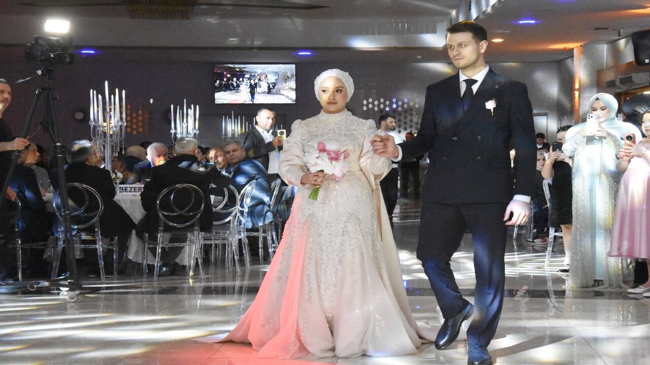 Hanönülü Işadamı Kızı Nişan (2)