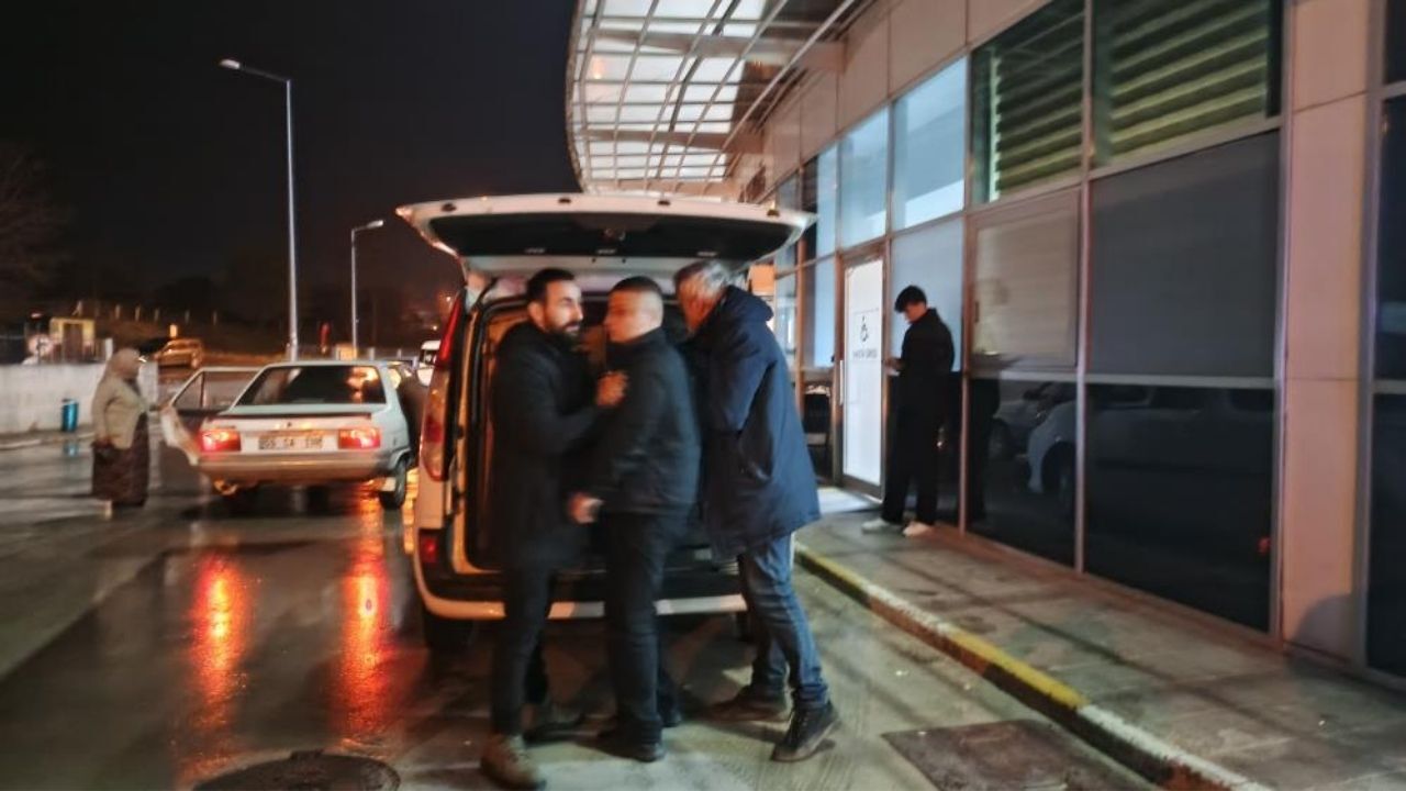 Husumetli Grupların Kavgası Kanlı Bitti 3 Kişi Yaralandı (1)