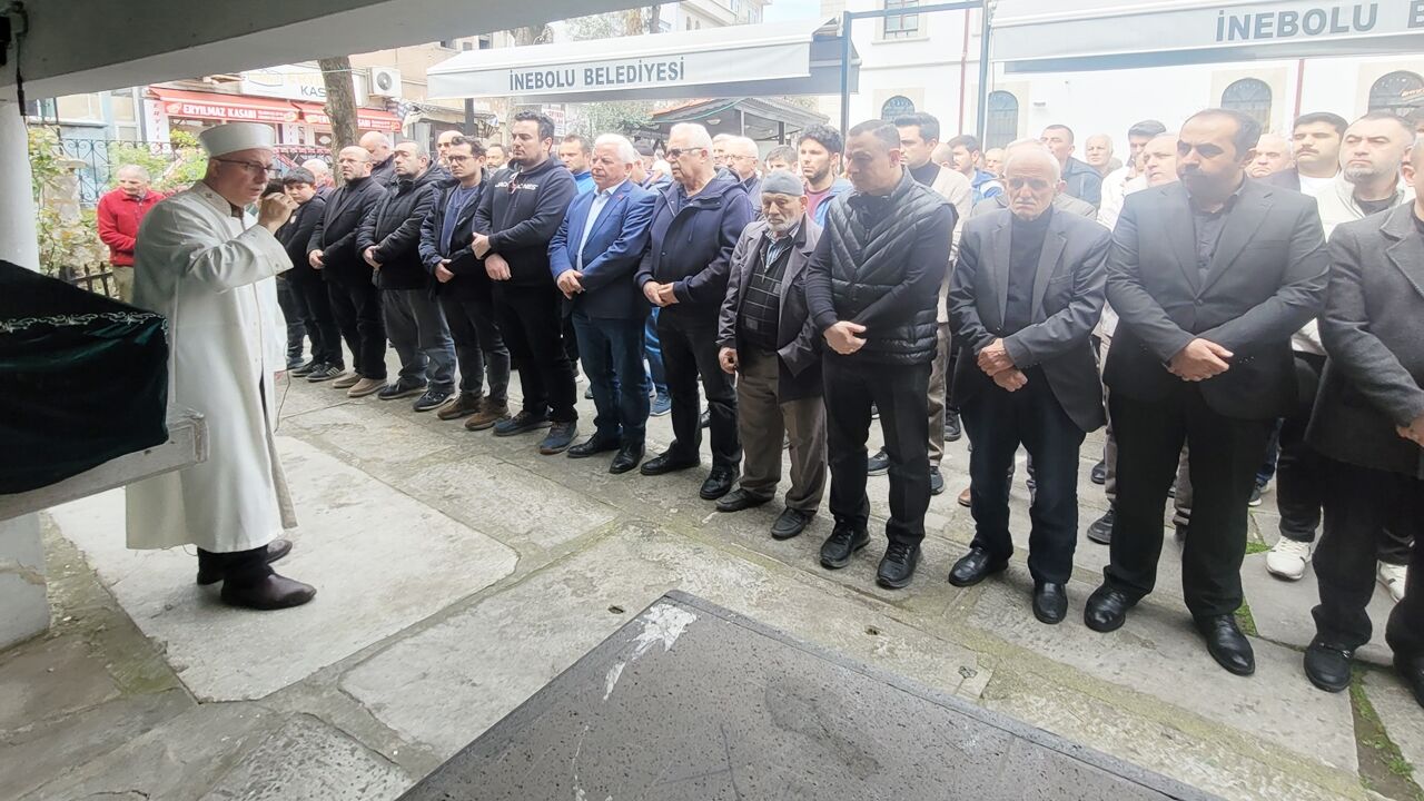 Inebolu Gıyabi Cenaze Namazı (2)