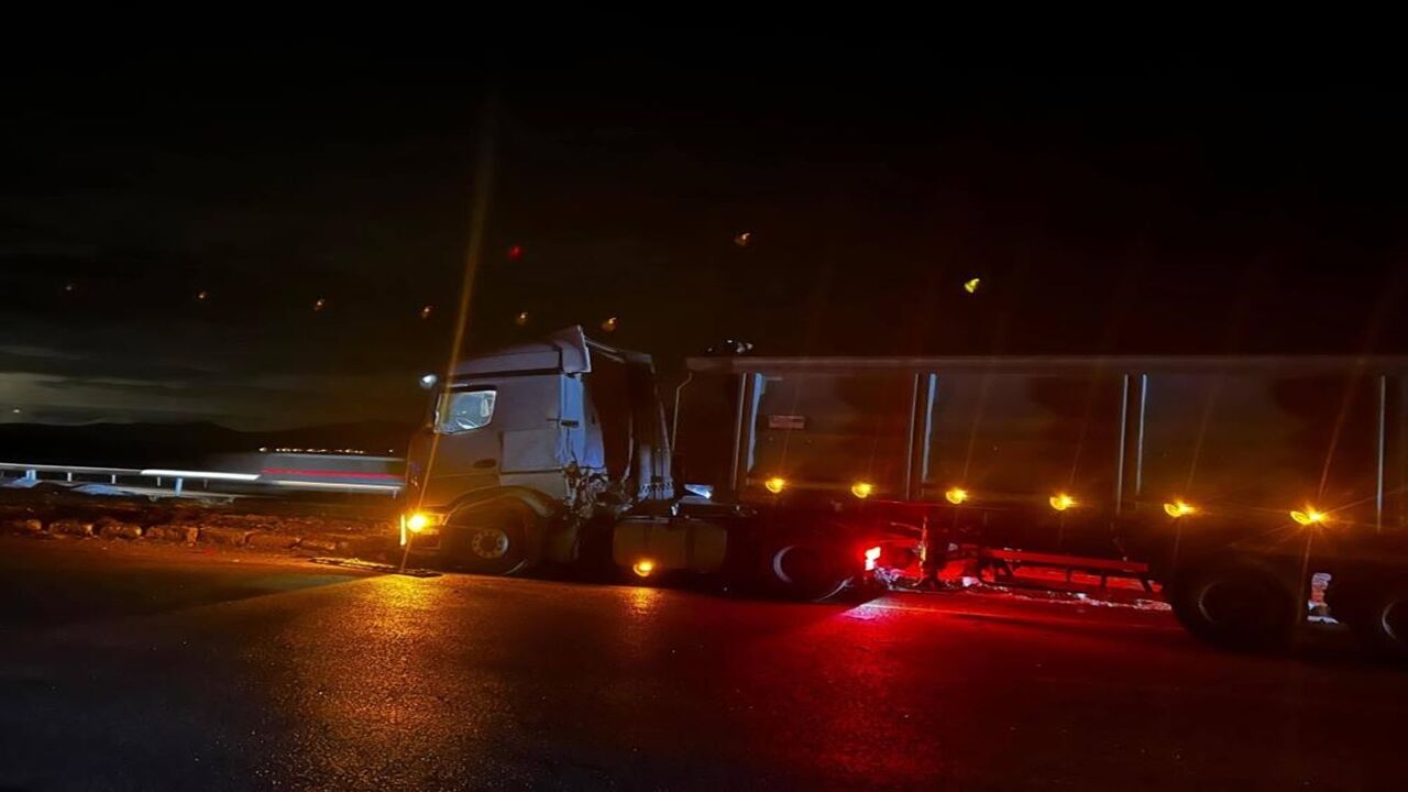 Jandarma Aracı Kaza (1)