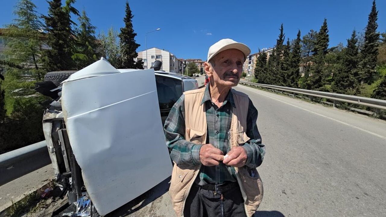 Karabük Otomobil Takla Attı Devrildi (4)