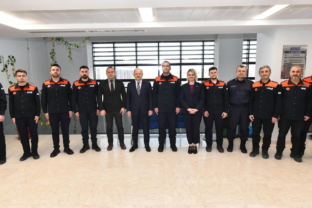 Kastamonu Afad Personeline Yeni Rütbeleriyle Bröveleri Takıldı! 88888888