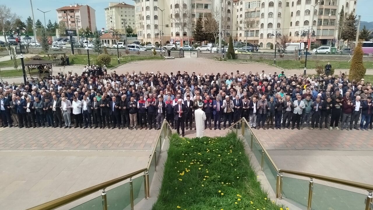 Kastamonu Da Gıyabi Cenaze Namazı Kuzeykent (3)