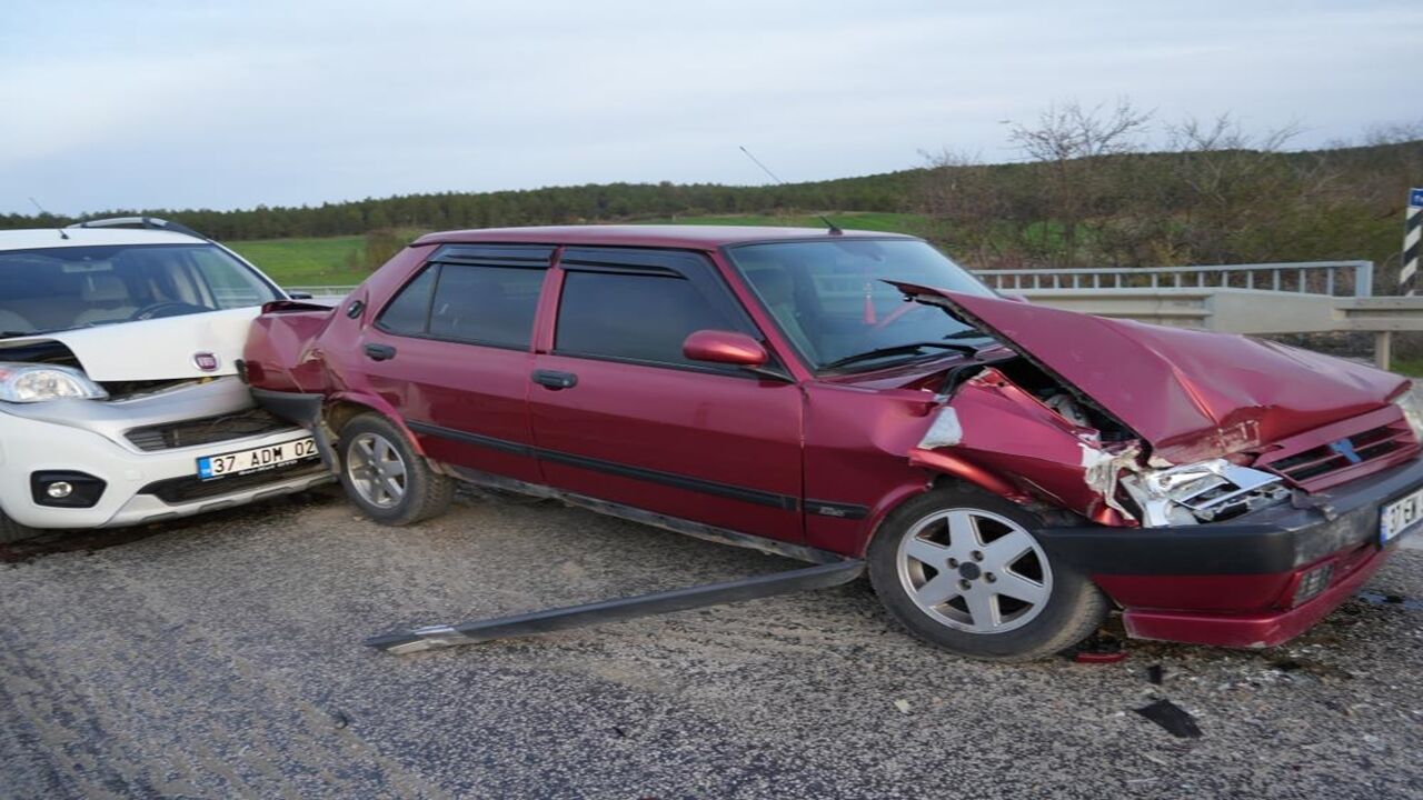 Kastamonu Iki Kaza 6 Yaralı (2)