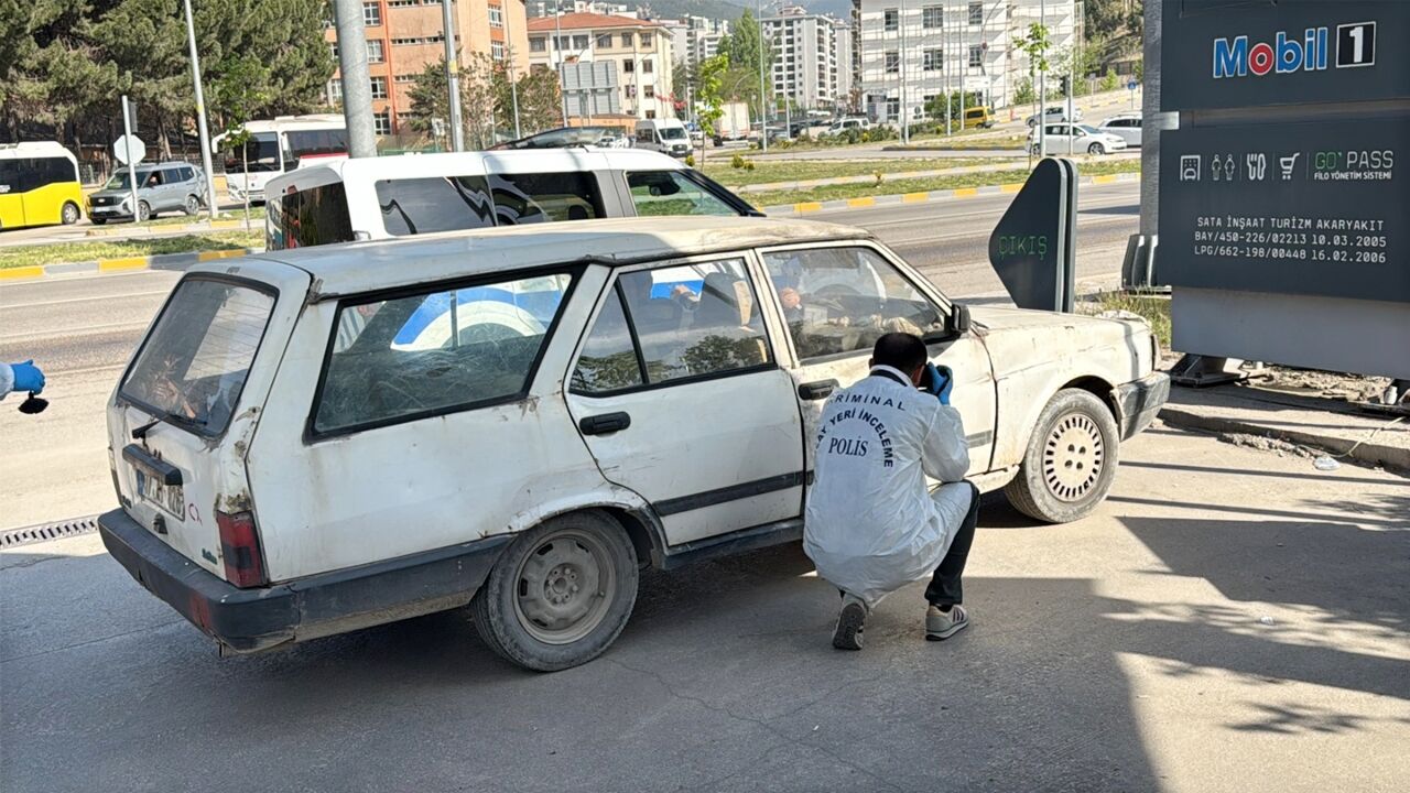 Kastamonu Plakalı Otomobilde Parmak Izi (2)