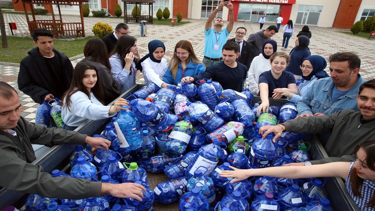 Kastamonu Üniversitesi Mavi Kapak (8)